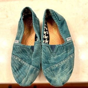 Toms corduroy shoes